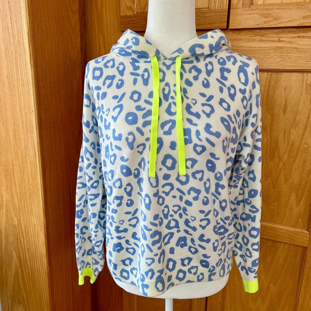Whispers Blue and White Leopard Print Sweater  M